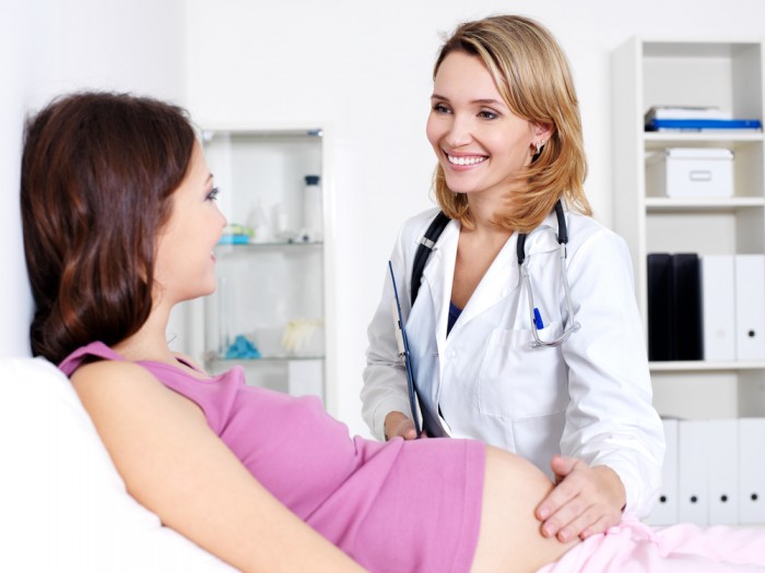Беременность в клинике под наблюдением врача